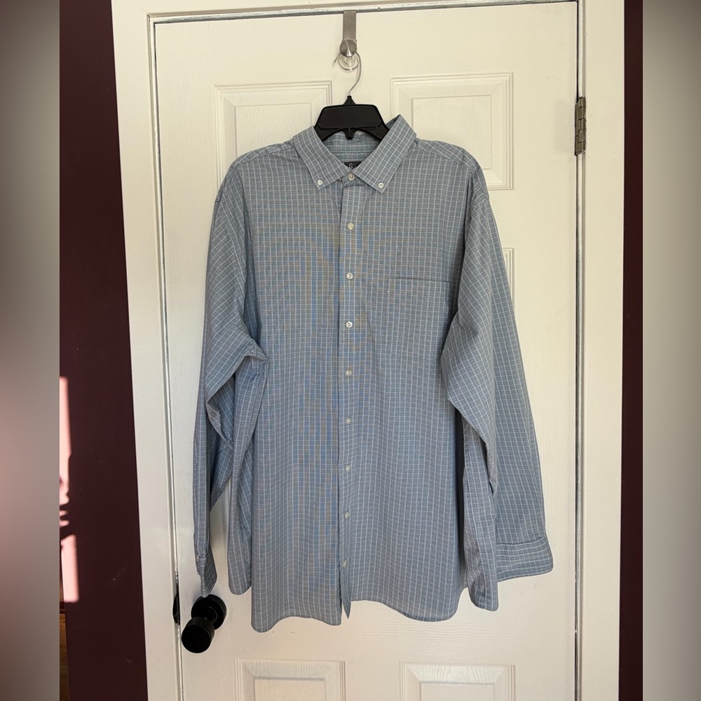 GS Stylish Men's Gray Checkered Button-Down Shirt
